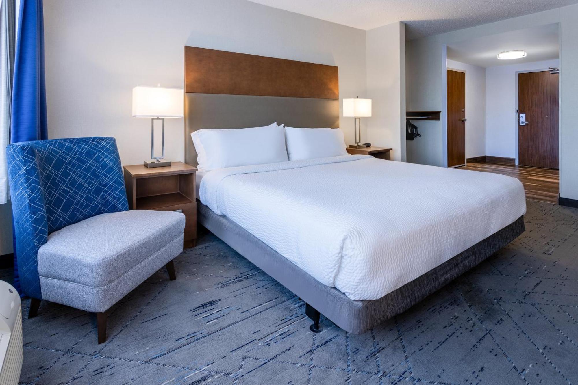 Holiday Inn Express & Suites Ft. Washington - Philadelphia By Ihg Fort Washington Exterior photo