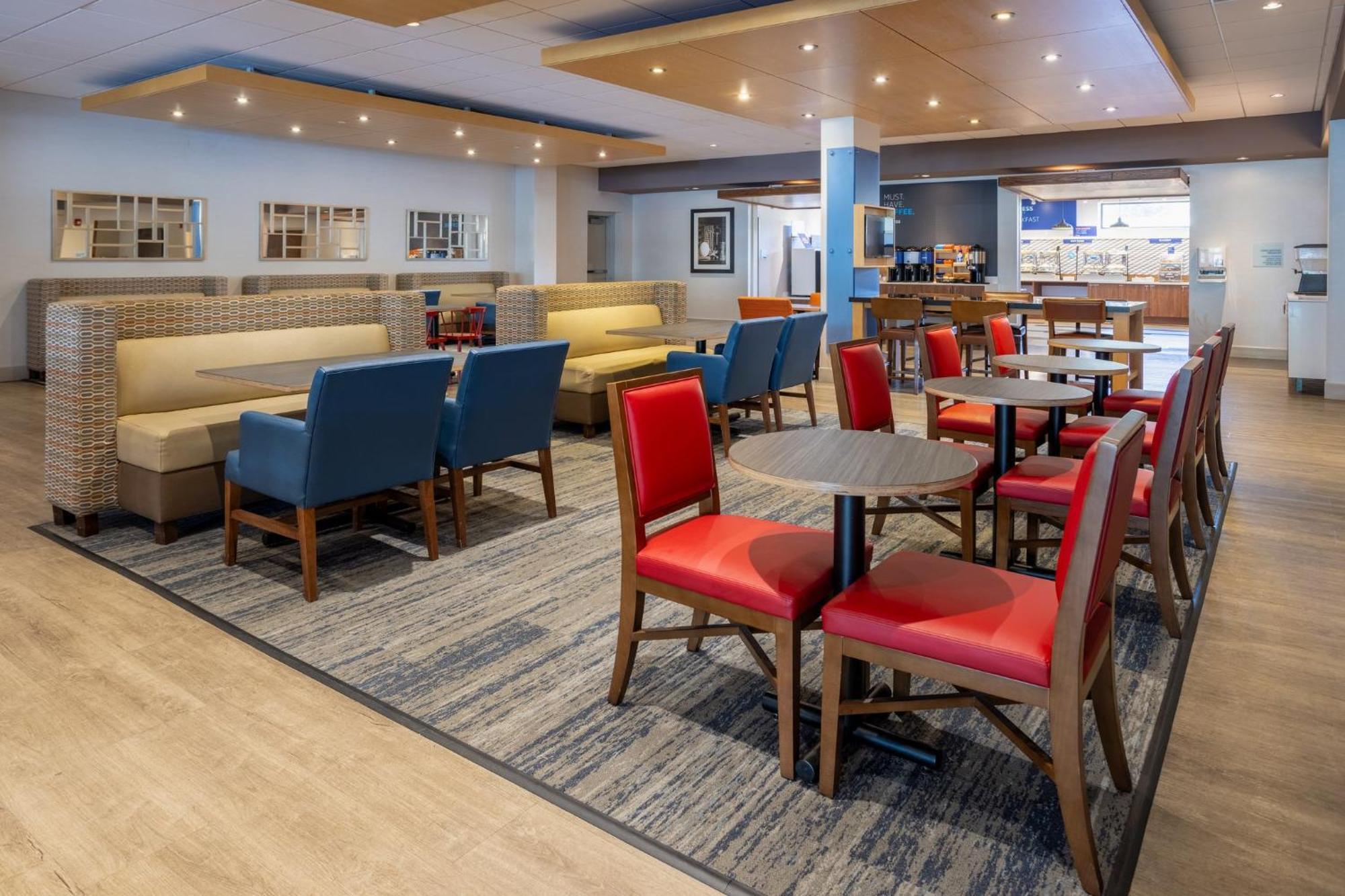 Holiday Inn Express & Suites Ft. Washington - Philadelphia By Ihg Fort Washington Exterior photo